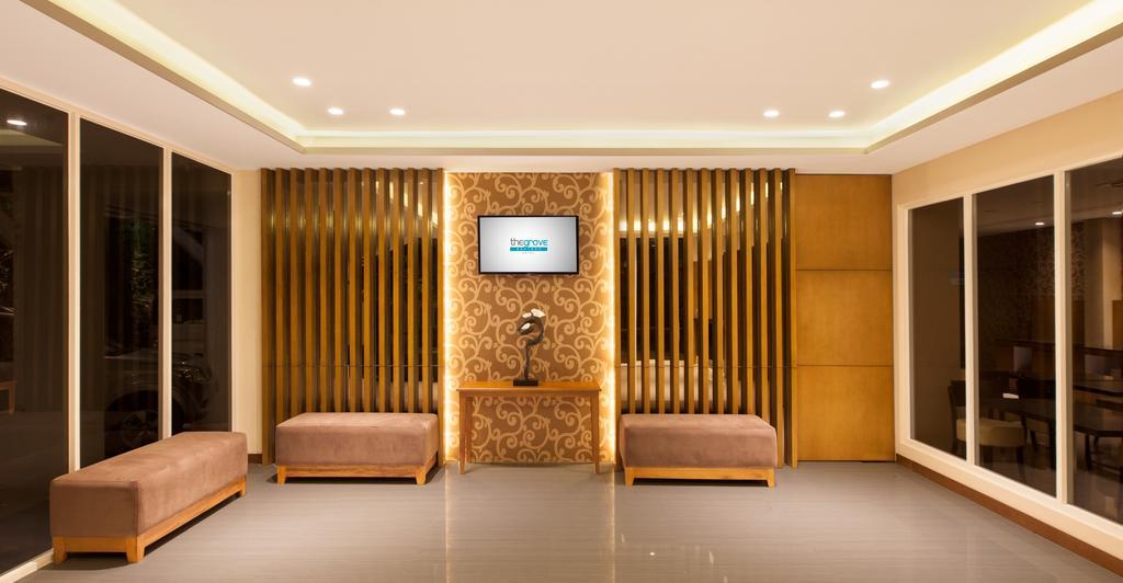 Aveon Express Hotel By Daphna International Джокьякарта Экстерьер фото